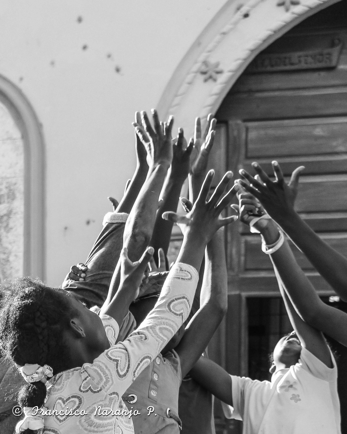 NEGRITOS MANOS x Francisco Naranjo (15 de 40)